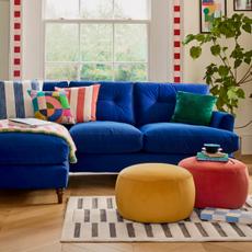 Bedroom furniture buying guide with home decor
