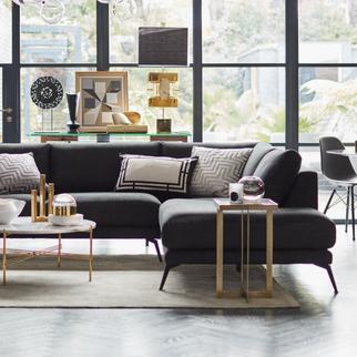 black-living-room-ideas-with-lexia-sofa