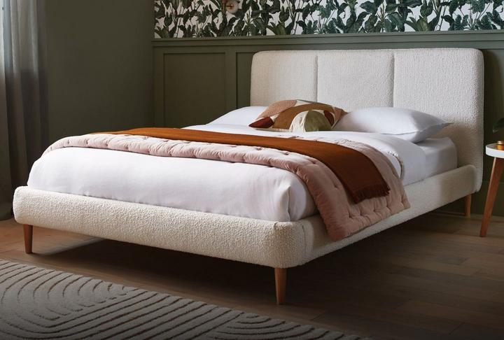 Bed buying guide with Daisy bed