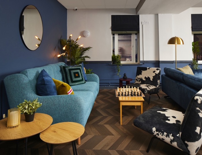Mid west simon communitu with camden sofa
