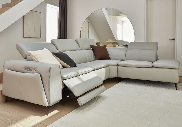 Venosa corner recliner sofa with heated seats