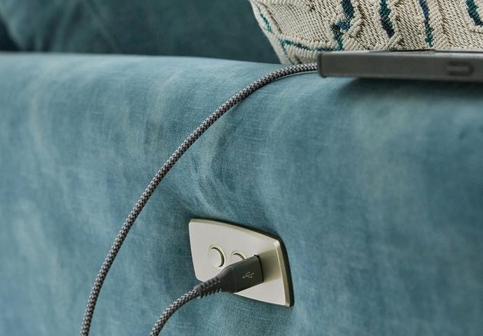New Studio recliner sofa