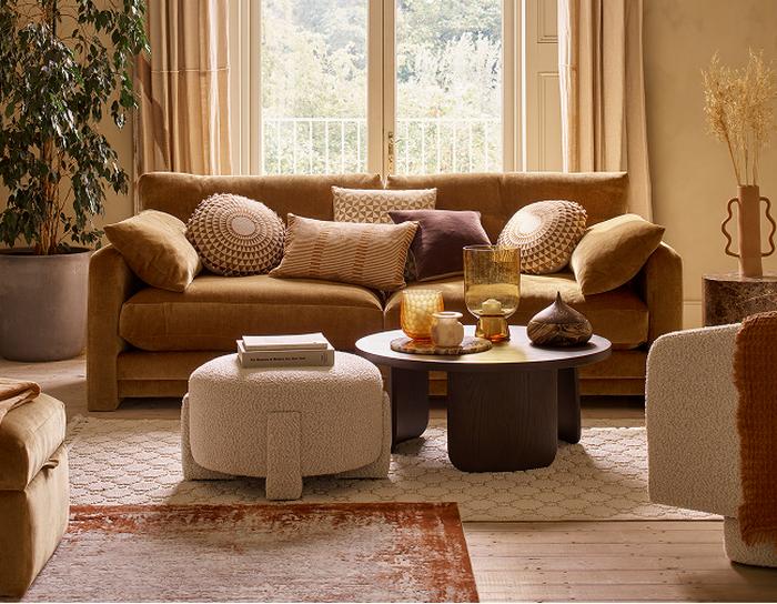 Western living room ideas with molten sofa