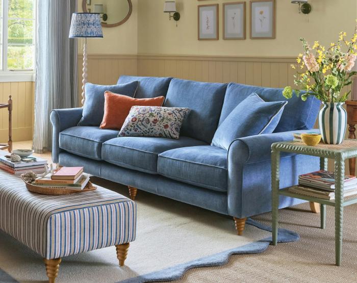 Homemover hub with Narberth sofa in ocean