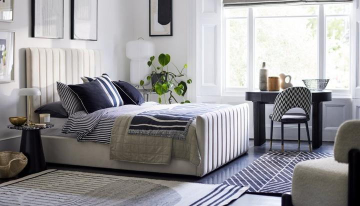 Monochrome Trend Claxby Bed
