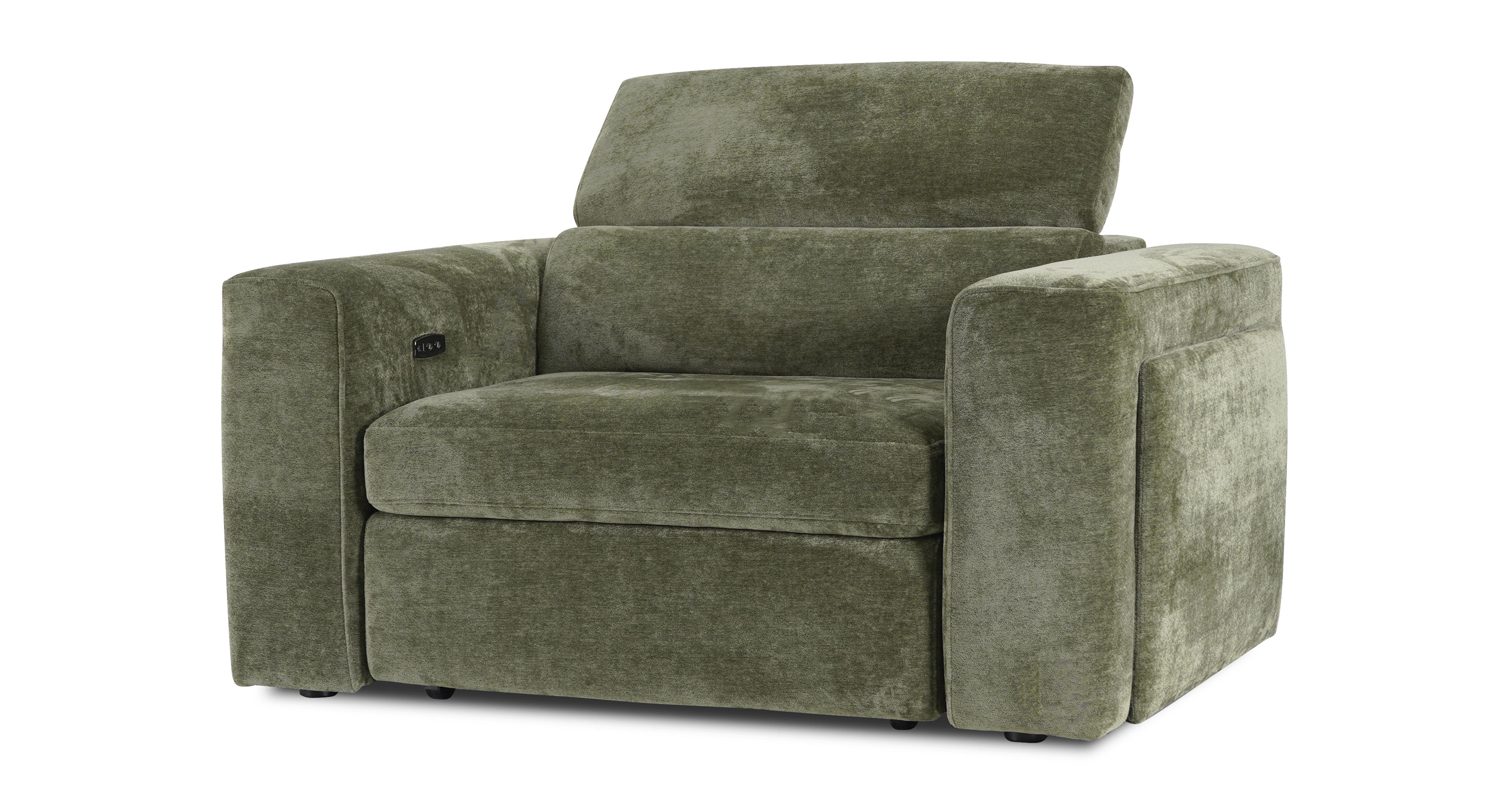 Adalee Motion Chair in Eris Pine