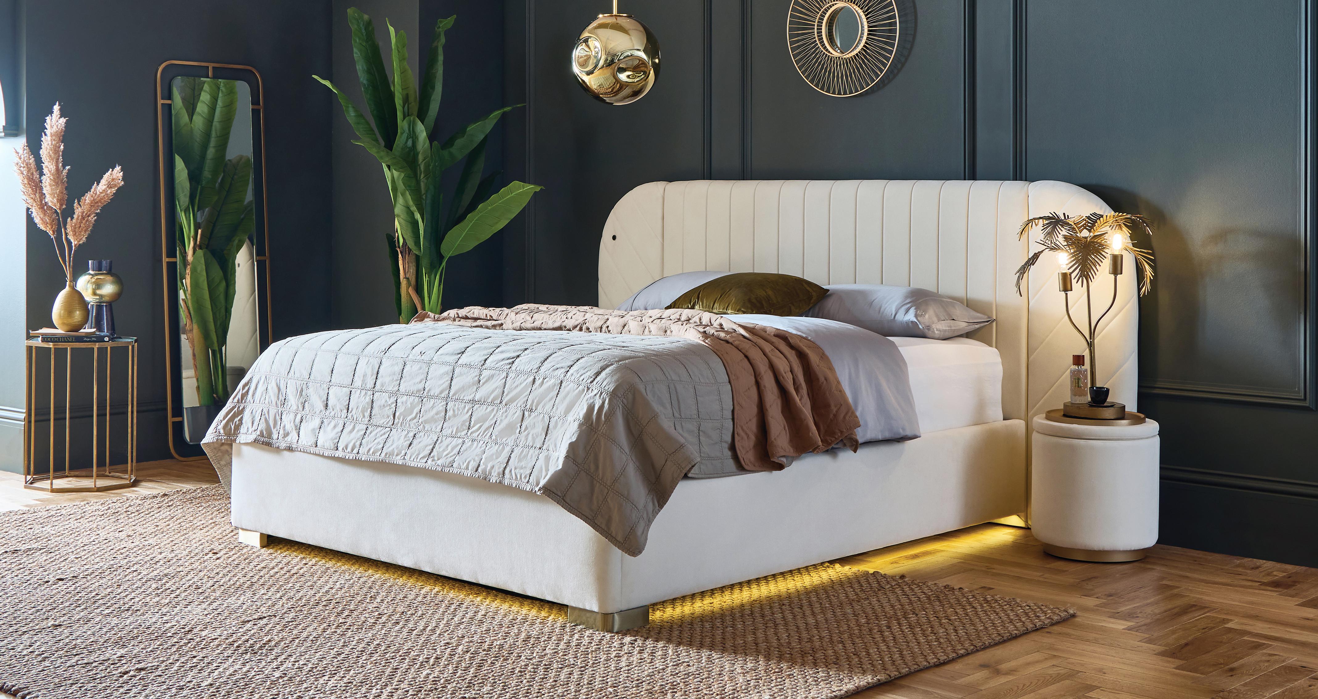 Broadstone Double Hotel Bed & 2 Bedside Ottomans in Broadstone Chenille Cream Cream