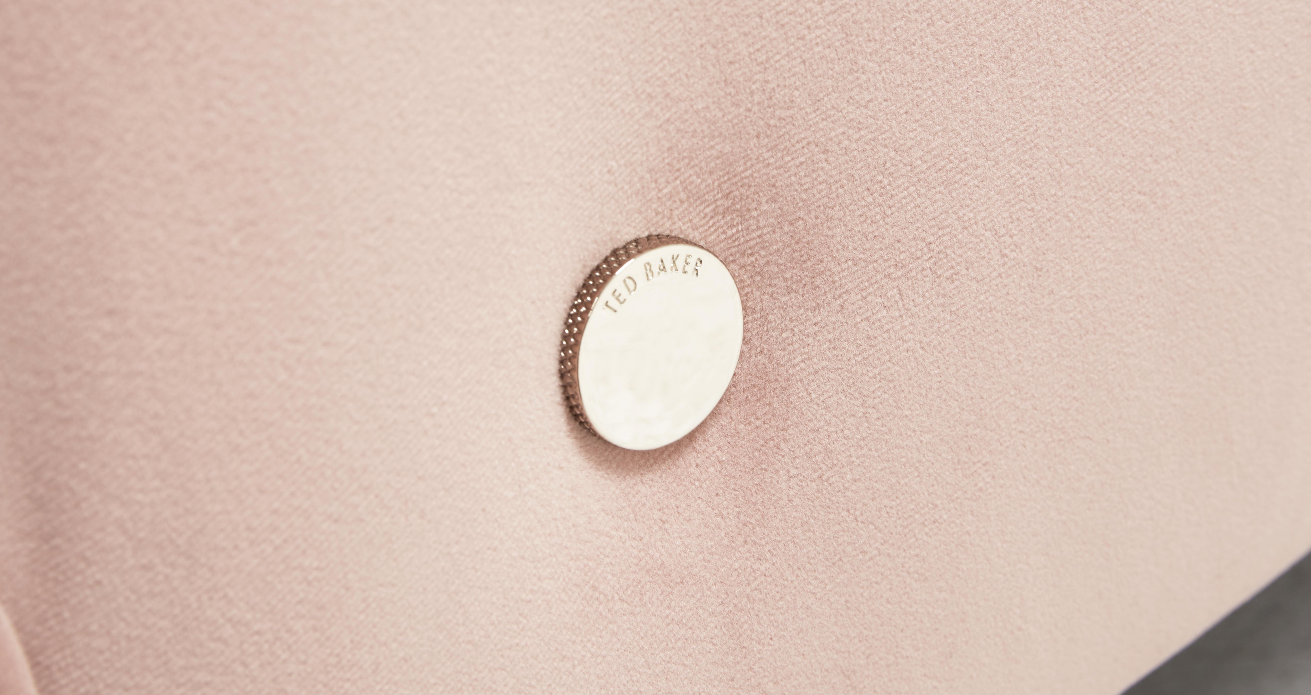 buchanan_1a_primrosevelvet_blush_view3