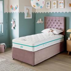 bea pink velvet bed with the sleepeezee little bez mattress