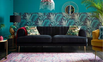 Room set navy and teal with navy sofa and yellow accent chair