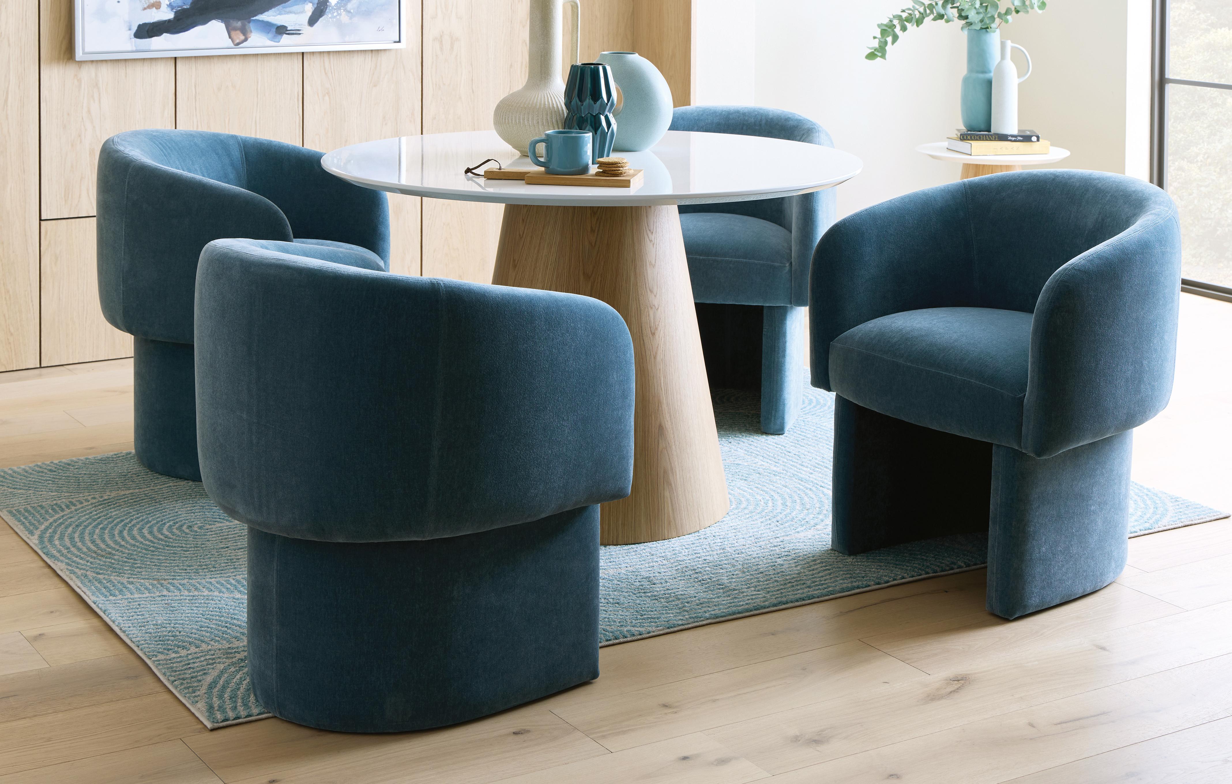 Dining Table and 4 Chairs
