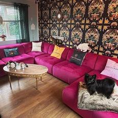 kruze in a customers home