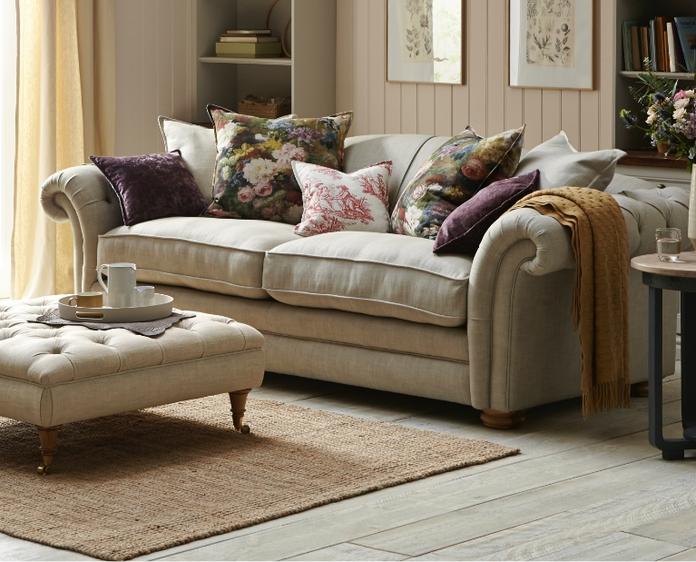 Guide to Buying a Chesterfield Sofa | DFS