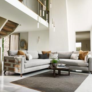 Dfs self clearance assembly sofa
