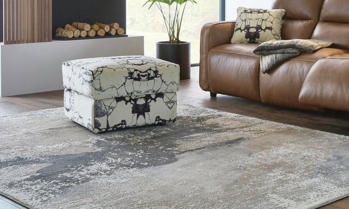 Armchairs Buying Guide Hug Accent Chair