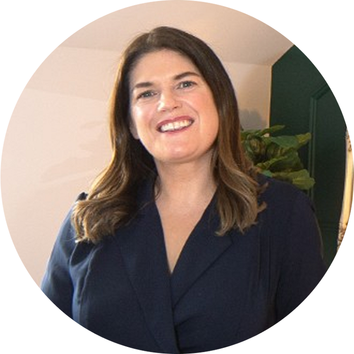 picture of a smiling women