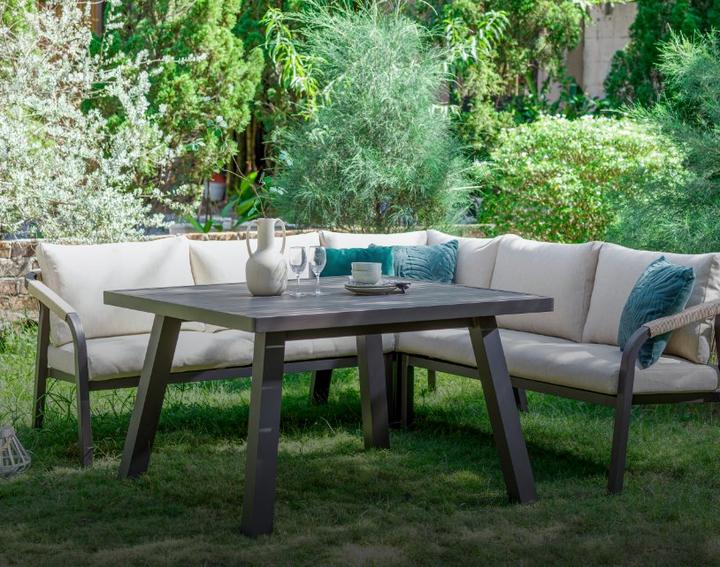 Garden Furniture Buying Guide | DFS