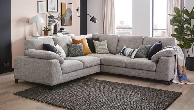 Heart of the Home Euphoria Sofa with Finishing Touches Scatters
