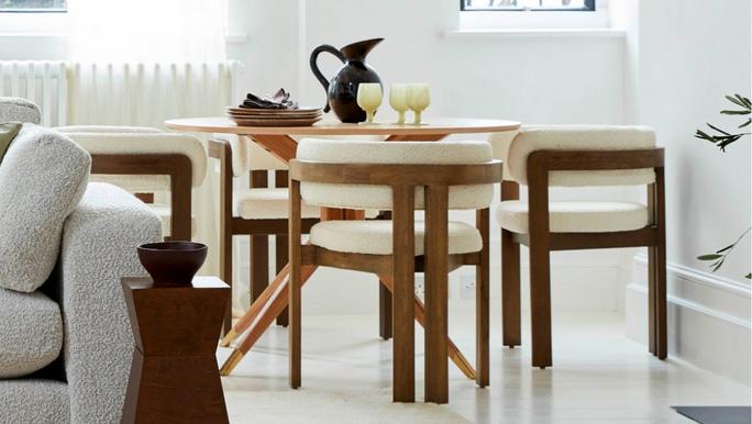 how to dress your dining tables