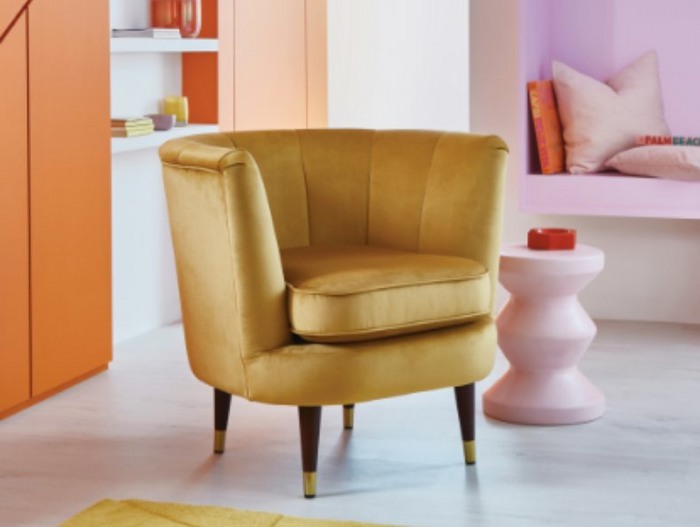 armchair buying guide with the barrel chair
