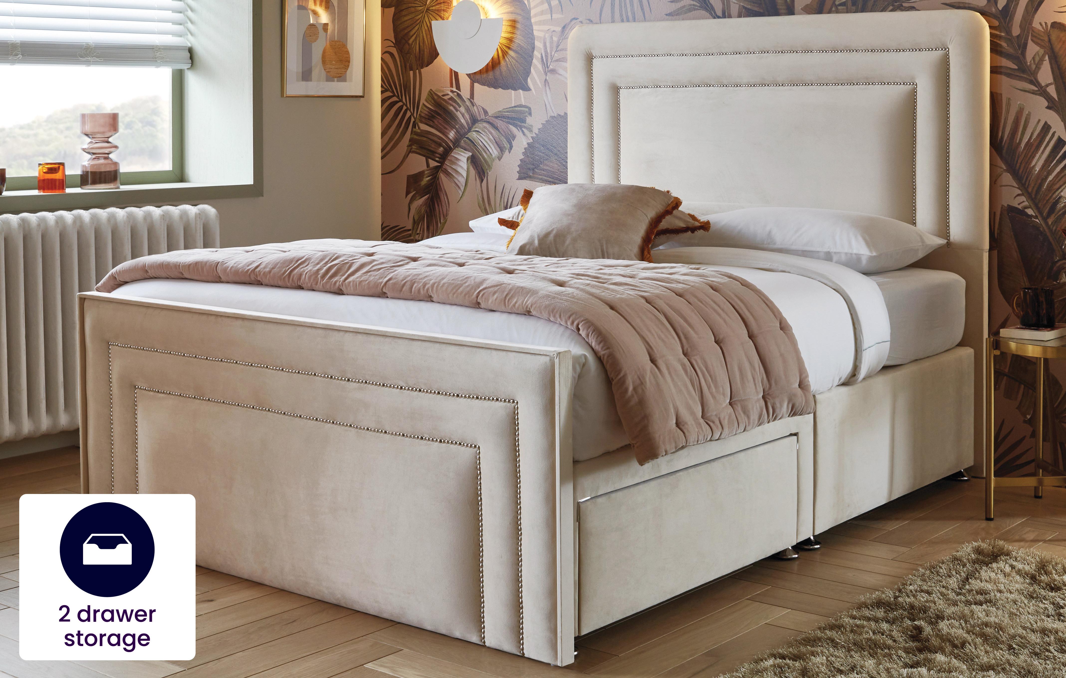 Dfs deals sleigh bed