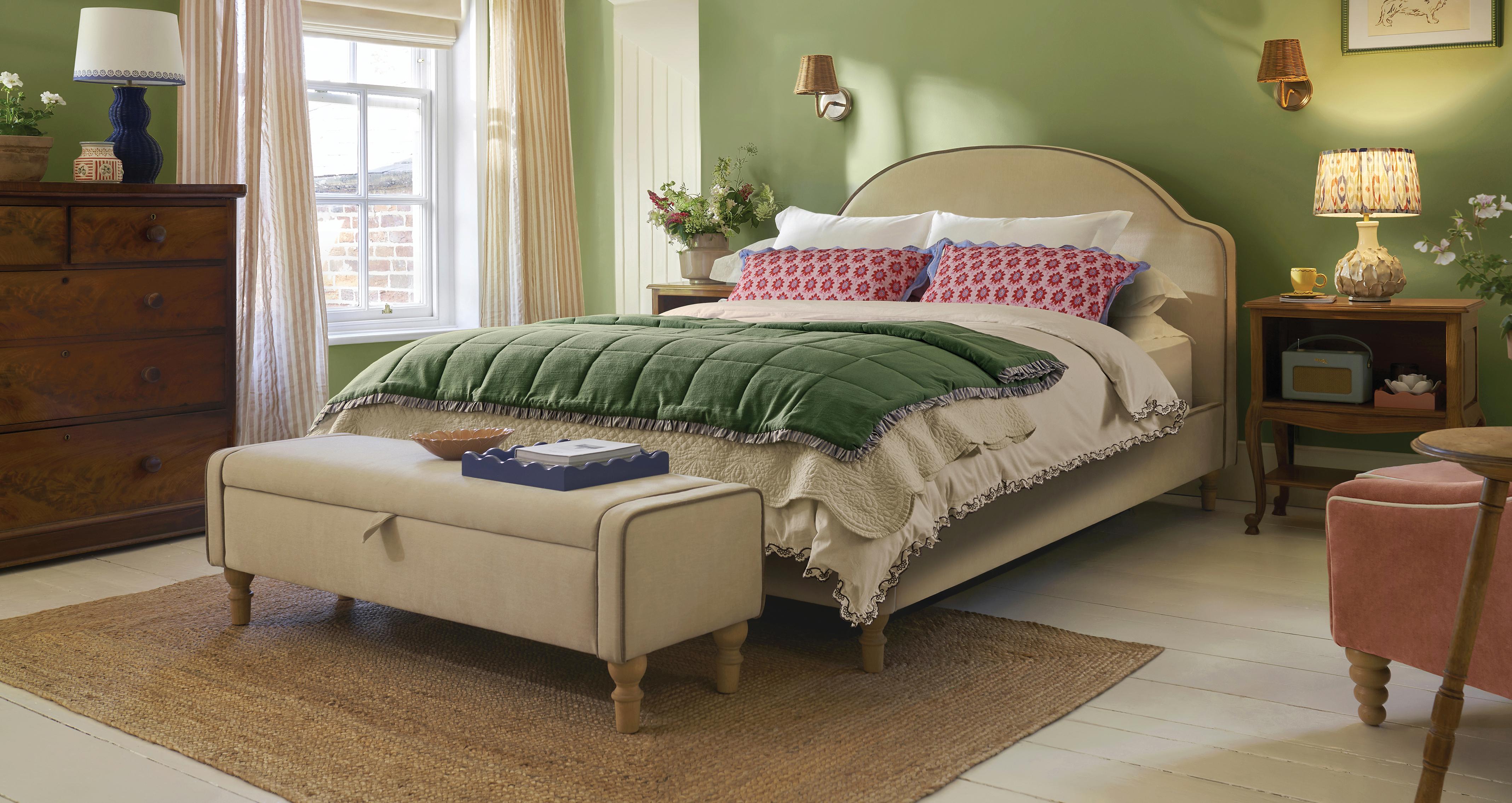 kensingtonbed_kb_viewroomset