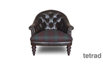 Buttoned Wing Chair 