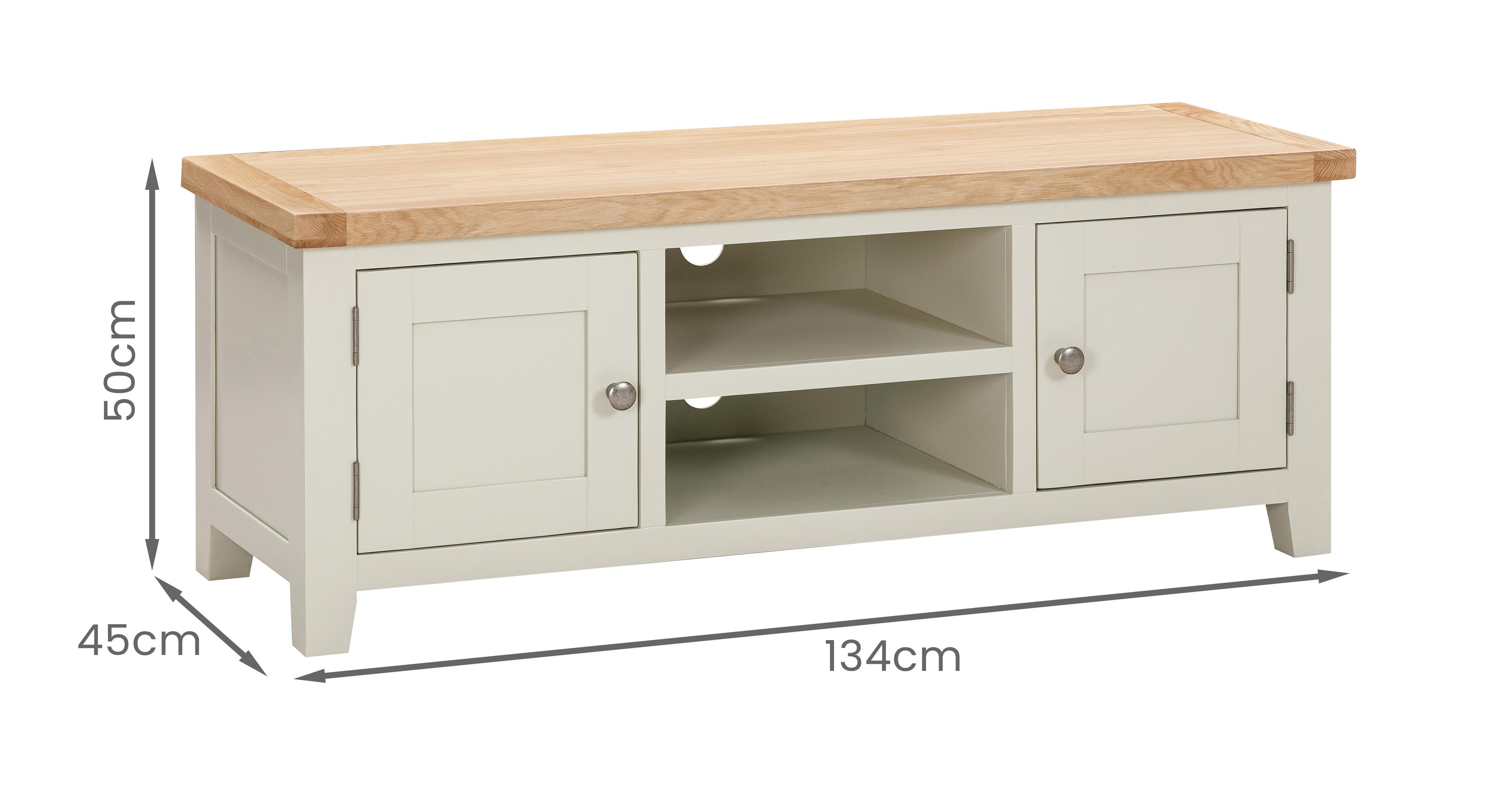 maud_qm_maudwhiteoak_whitepaintedoak_view3