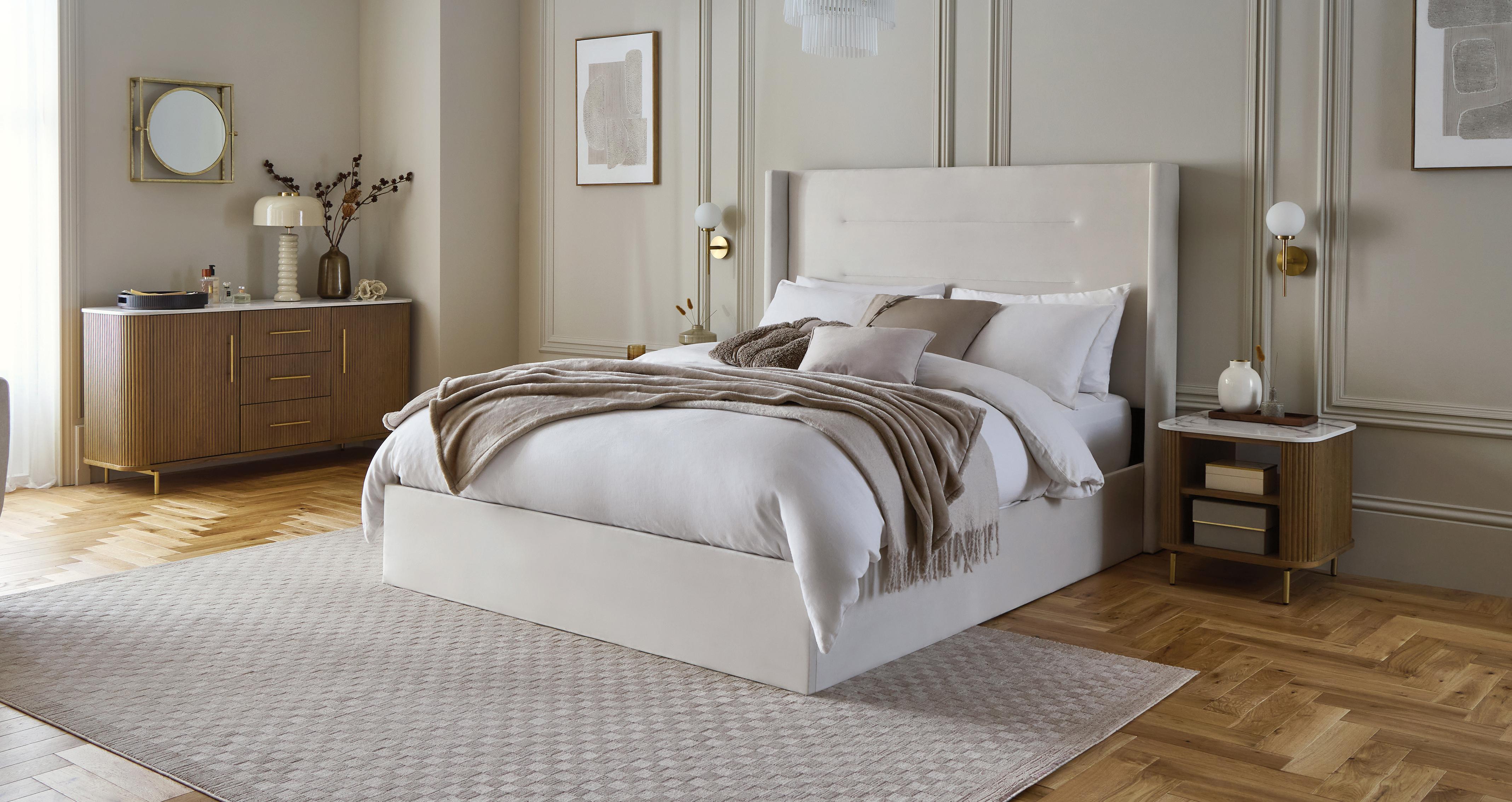 Milano-bed Double Ottoman Bedframe in Milano Velvet Cream Cream
