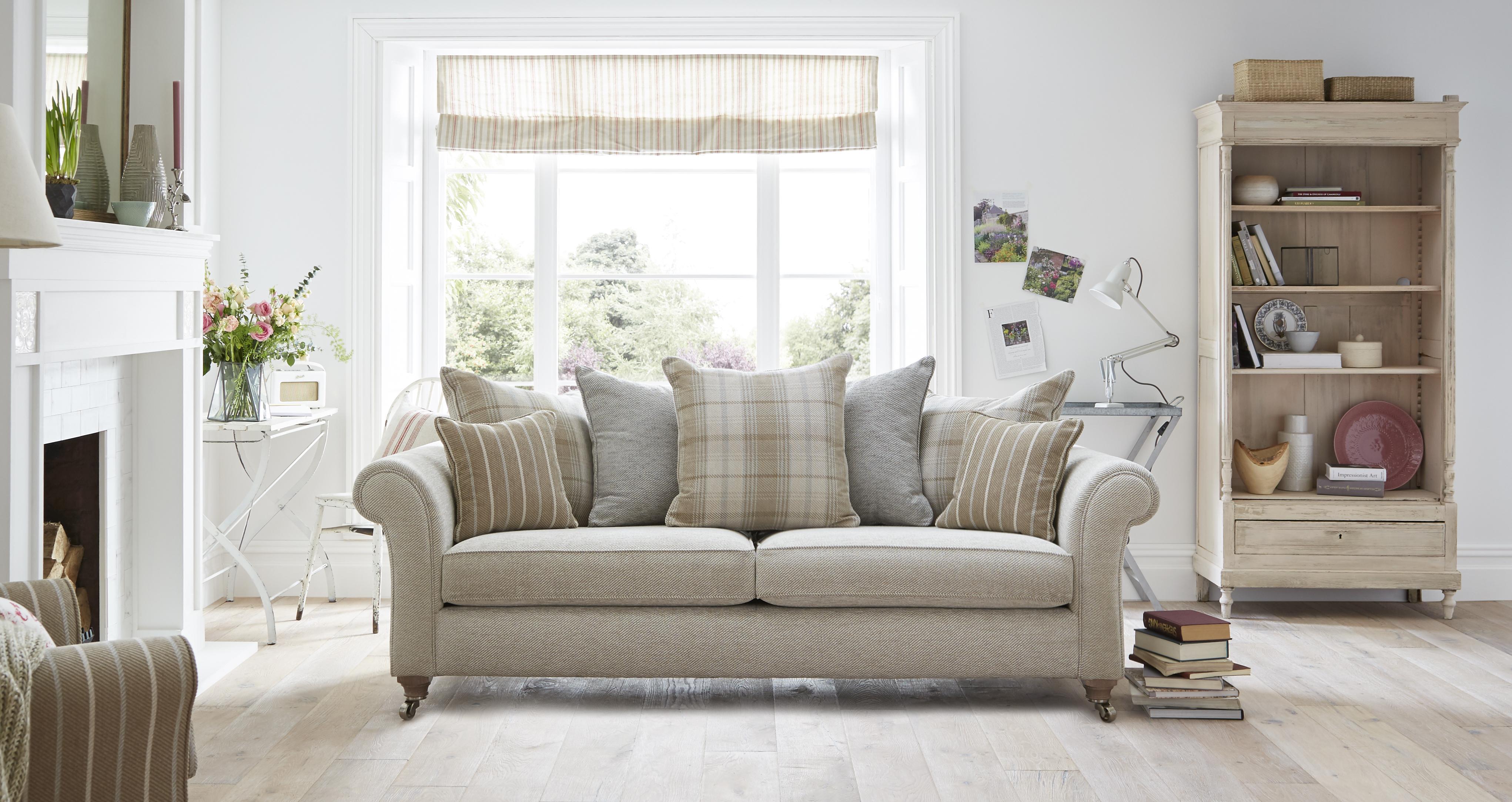 Dfs shop tartan sofa