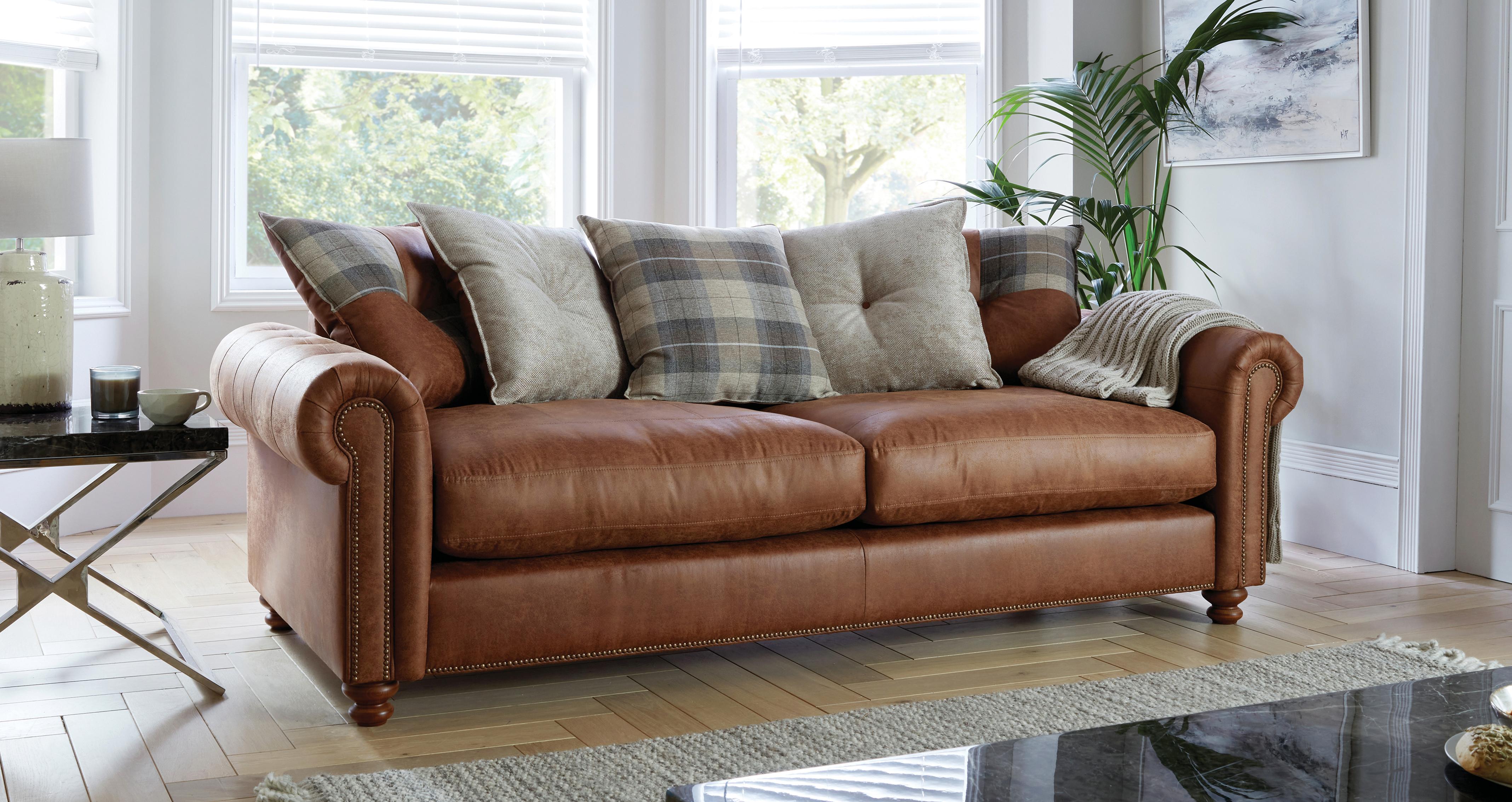 mossley_1gfb_viewroomset