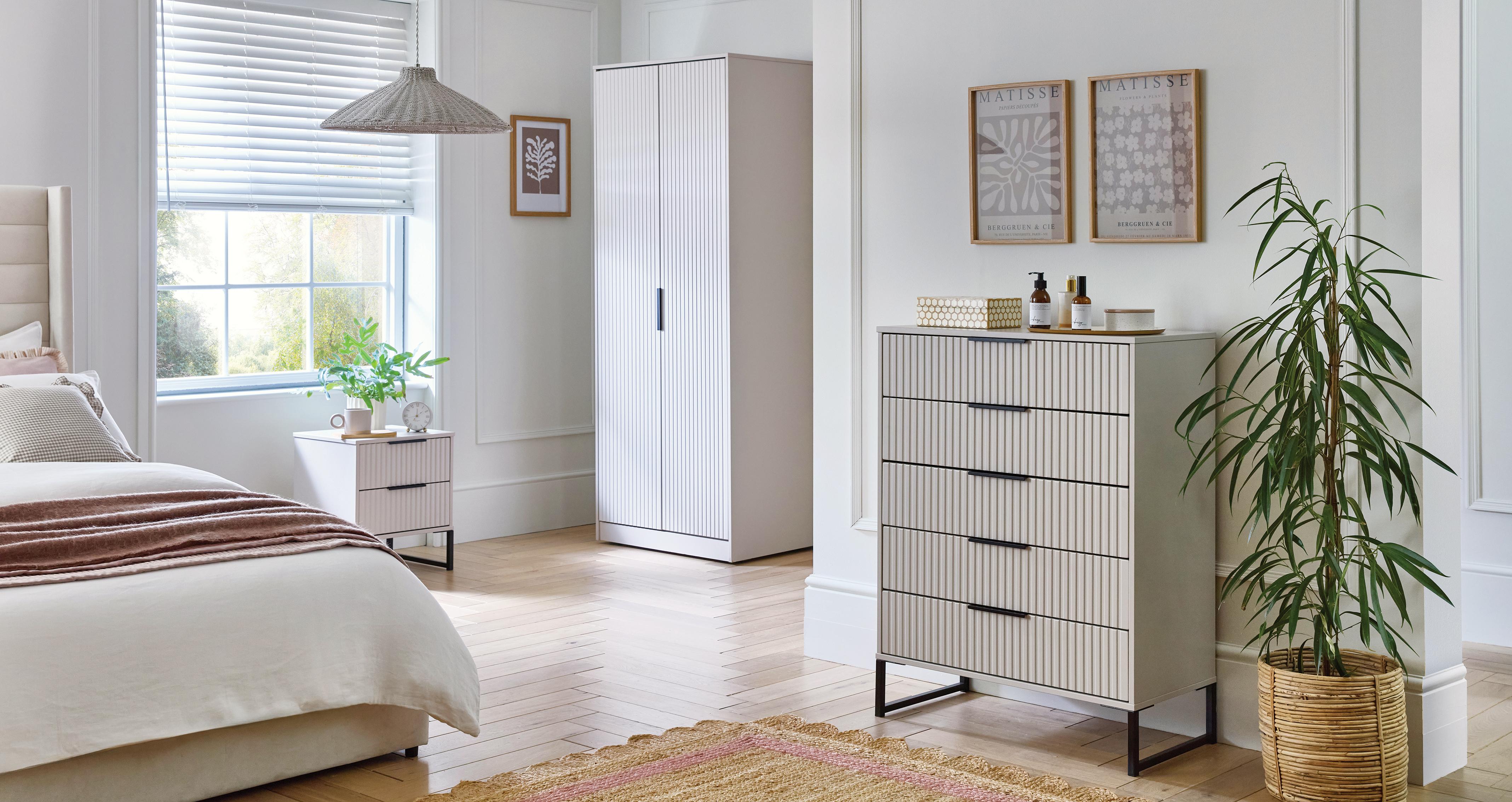 Rambla 5 Drawer Chest in Rambla Kashmir