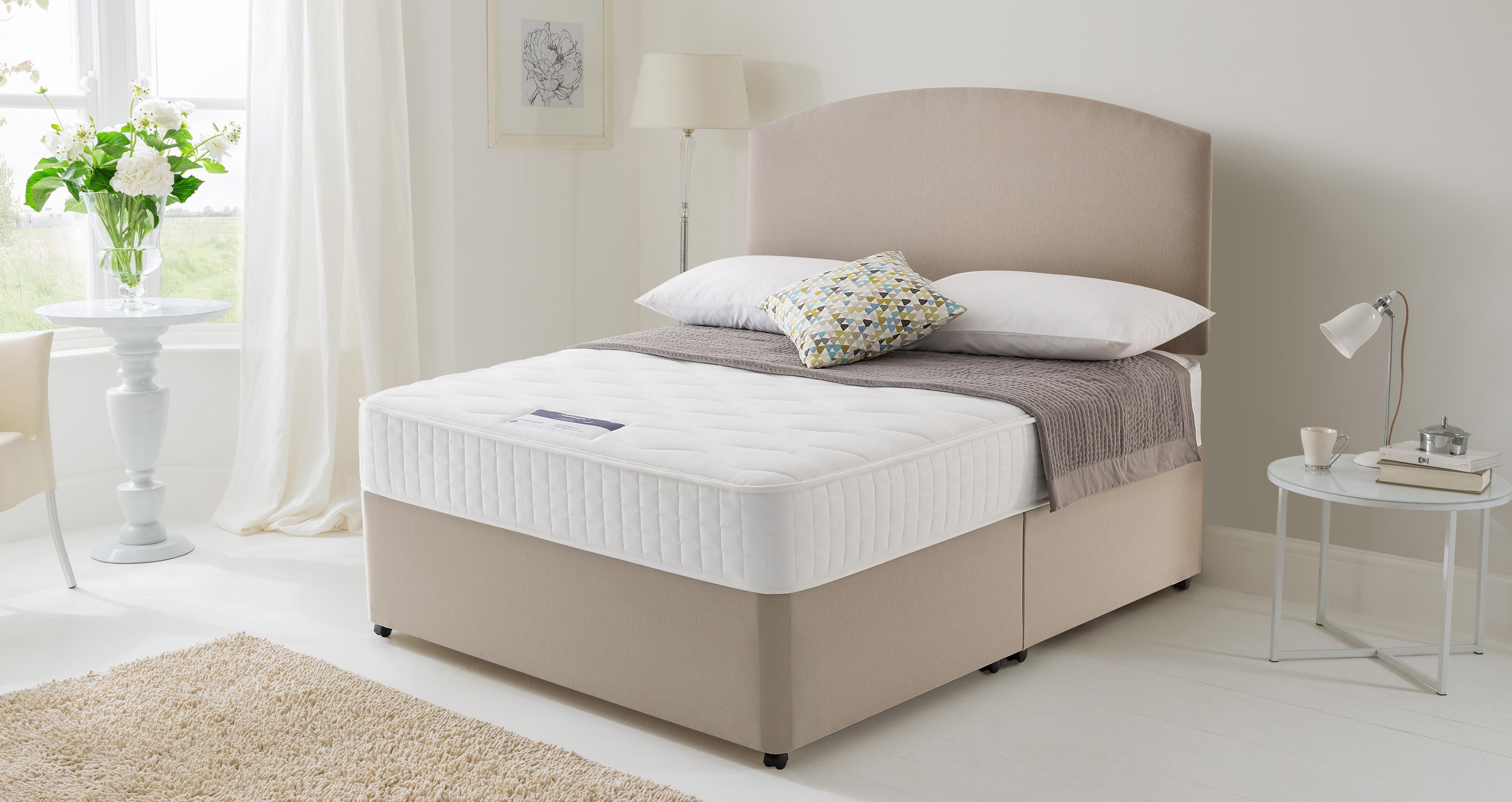 Silentnight-1000-pocket-mattress Double (4 ft 6) Mattress in Silentnight Mattress White