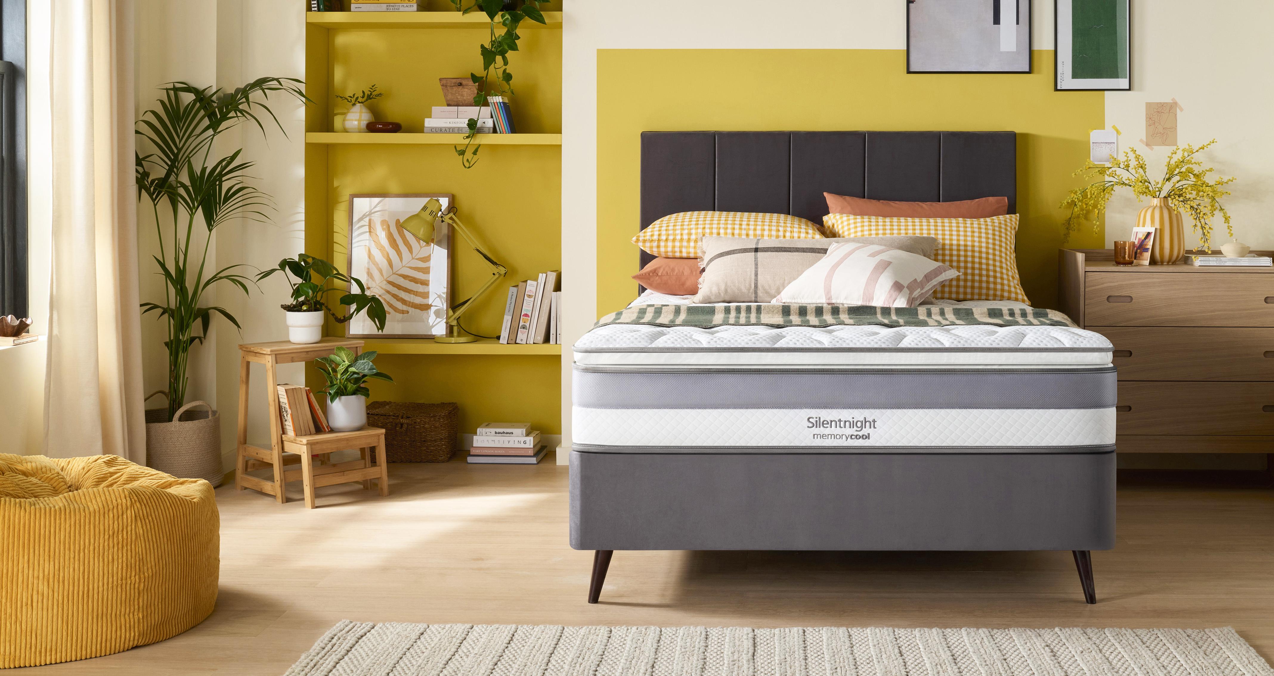 silentnight2000pocketmemorycoolpillowtopmattress_me_silentnightmattress_white_view3