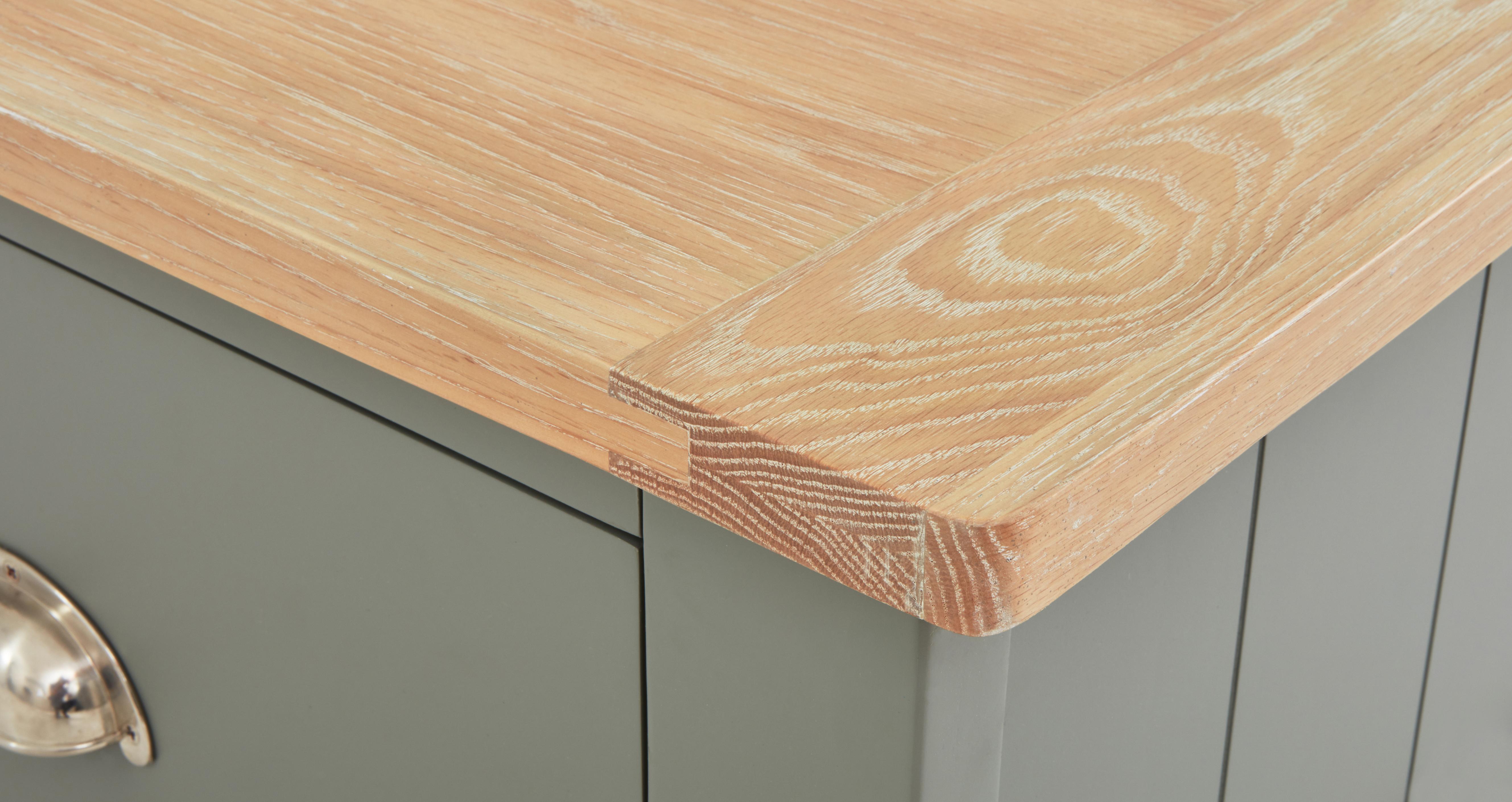 sloane_oc_sloane_oak_view5