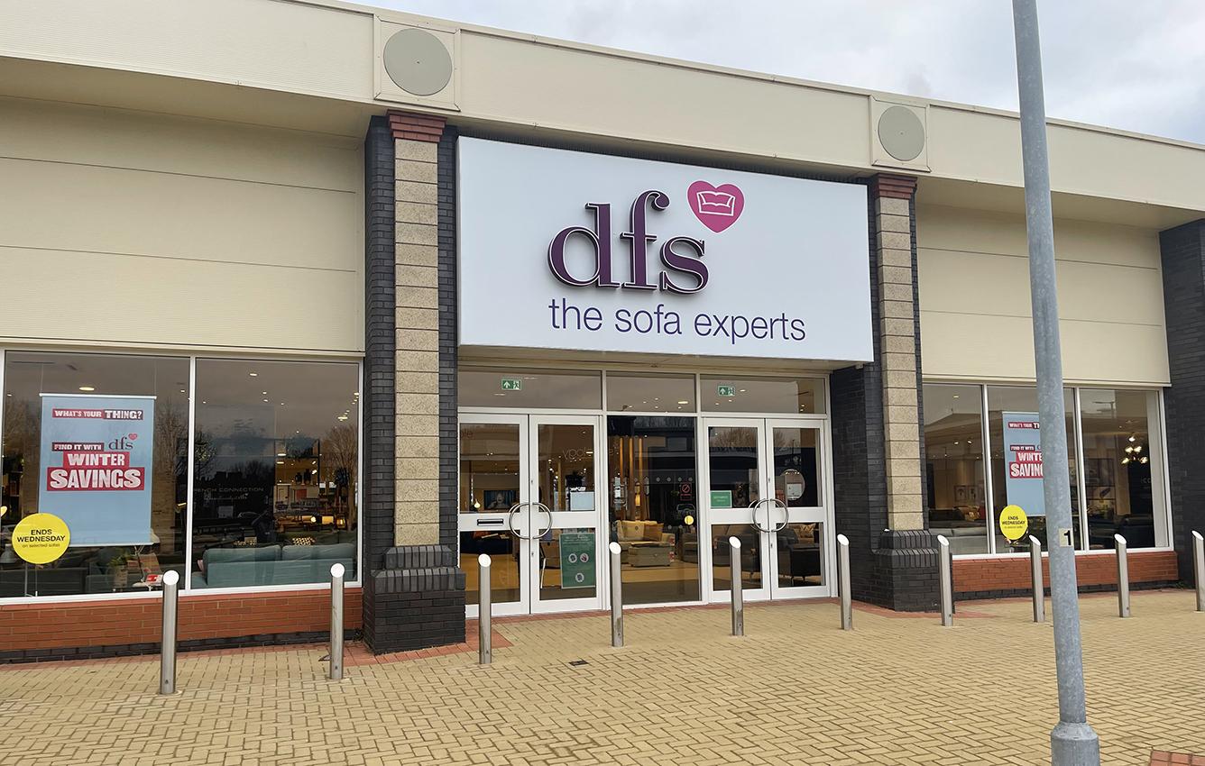 Nearest dfs deals store to me