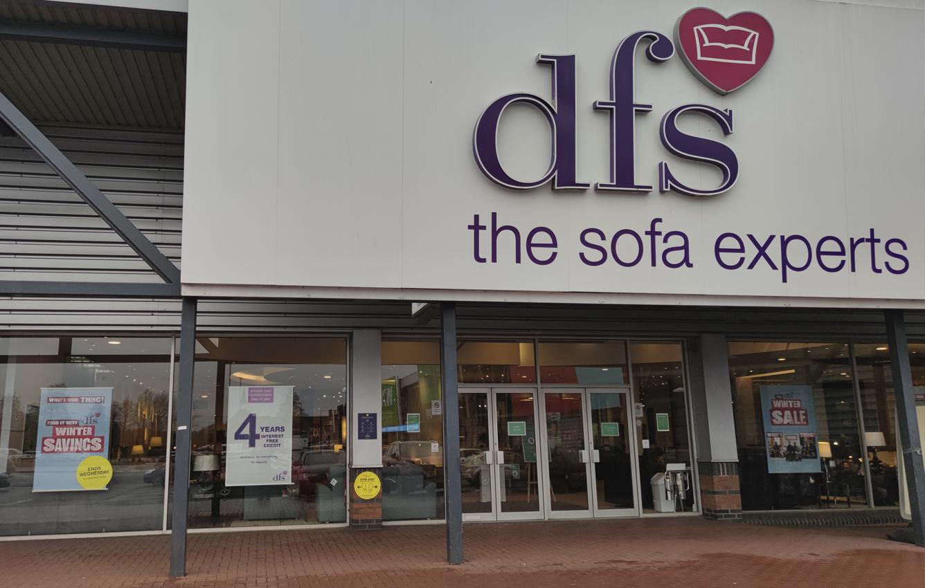 Nearest dfs deals store to me