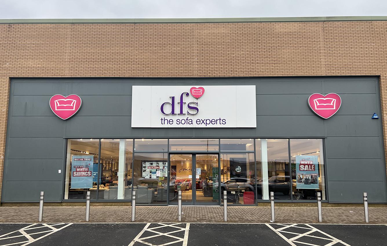 Nearest dfs deals store to me