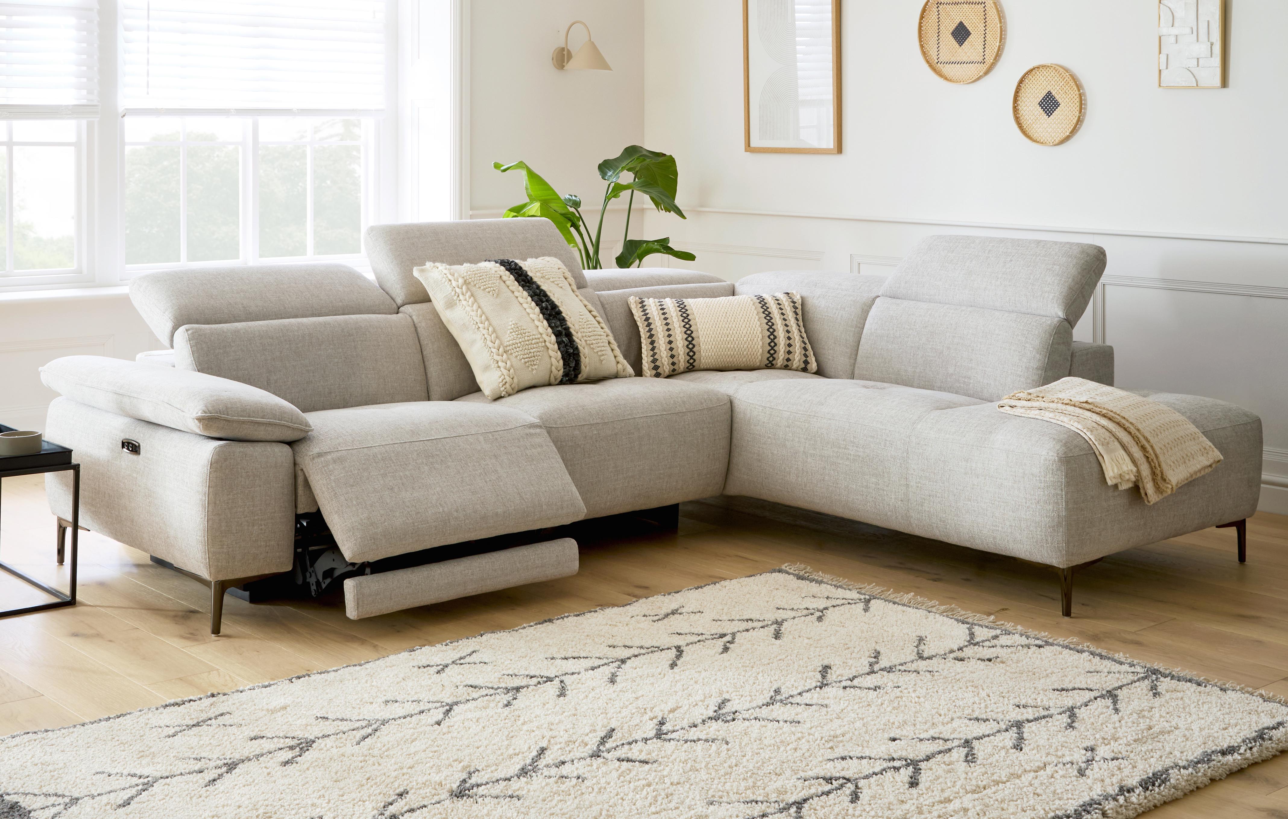 Left Hand Facing Arm 2 Corner 1 Power Open End Sofa